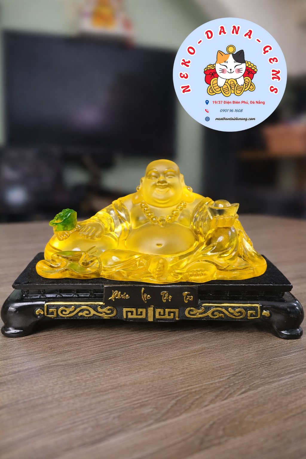 Tượng Phật Di Lặc đá lưu ly tay cầm thỏi vàng và thiềm thừ