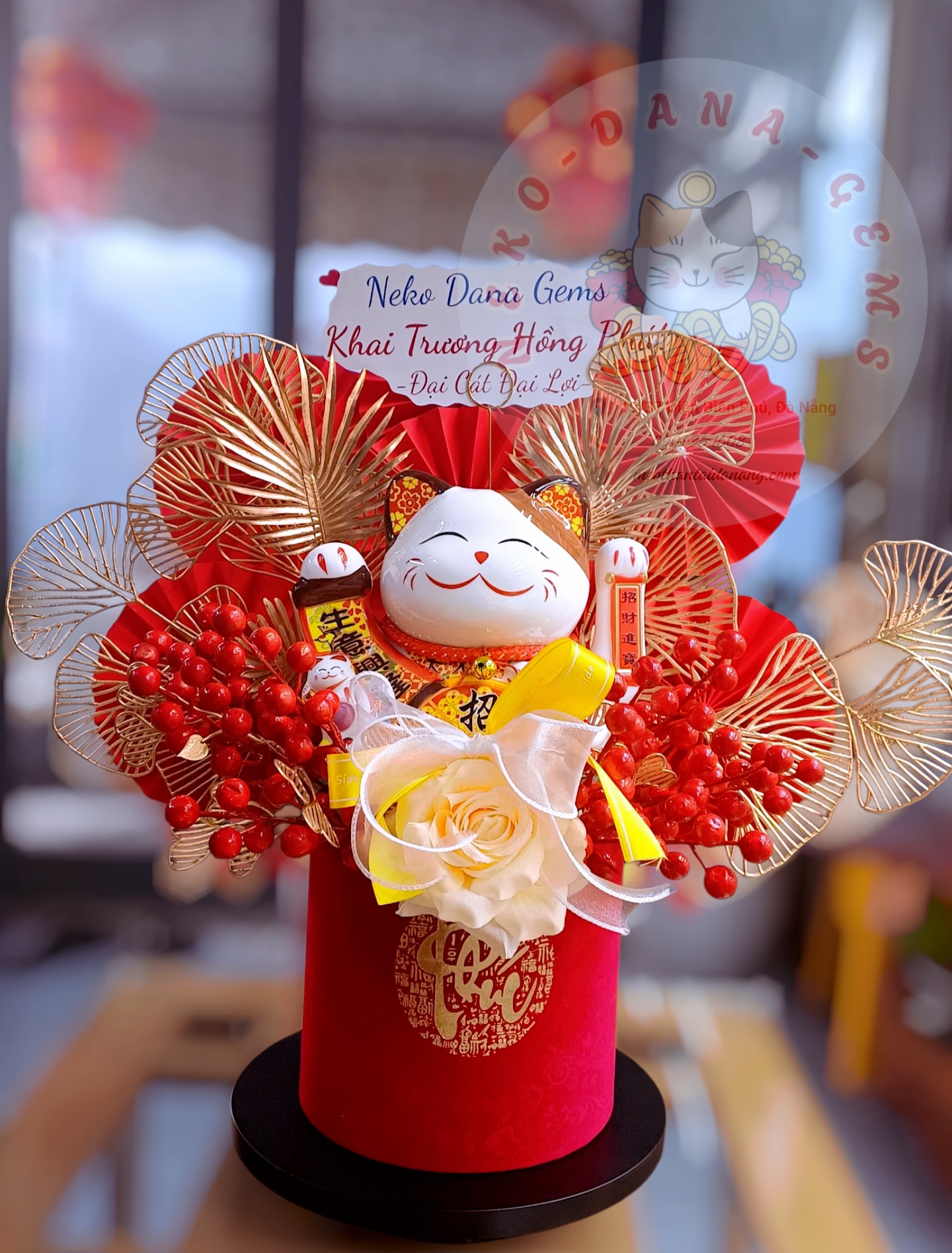 SET QUÀ TẶNG TRANG TRÍ KÈM MÈO TRUNG 20CM